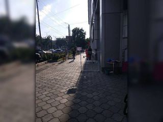 Мэрия Бишкека об аттракционе на тротуаре возле «Детского мира»: Проведена разъяснительная беседа