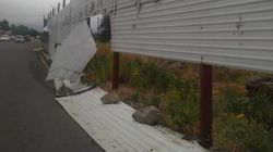 На ул.Т.Айтматова сломан забор. Фото горожанина