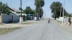 Водитель жалуется на состояние дороги в селе Беш-Терек. Видео