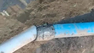 «Бишкекводоканал» устранил прорыв трубы в Ак-Орго после жалобы местного жителя