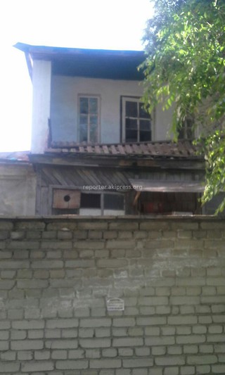 Бишкекглавархитектура отвечает читателю о разрушающемся доме великого кыргызского художника Гапара Айтиева