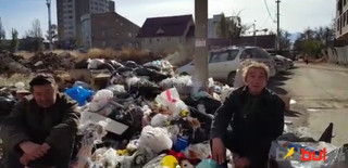 Бомж благодарит мэра столицы за хорошую жизнь — много мусора в центре города, - читатель <b><i>(видео)</i></b>