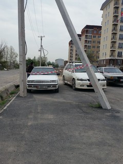 На улице Ч.Валиханова в районе ЦОН 2 не предусмотрена тротуарная дорожка для пешеходов, - читатель <i>(фото)</i>