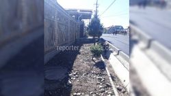 Вдоль улицы Репина не могут построить тротуар из-за заборов местных жителей
