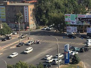 На Ибраимова-Кулатова автомашина сбила женщину на пешеходном переходе <i>(фото)</i>