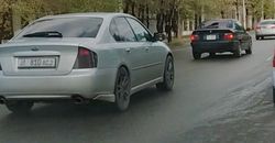 На улице Бакаева водители едут по встречной полосе <i>(видео)</i>