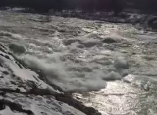 <b>Уровень воды в реке Ала-Арча резко поднялся <i>(видео)</i></b>