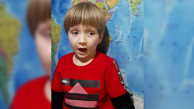 5-летний знаток географии из Бишкека знает флаги 215 стран мира. Видео