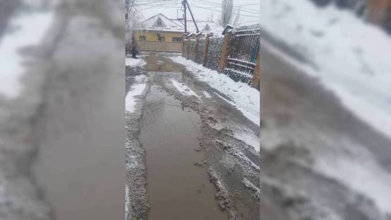 Мэрия Бишкека прокомментировала жалобу состояние переулка Таласского