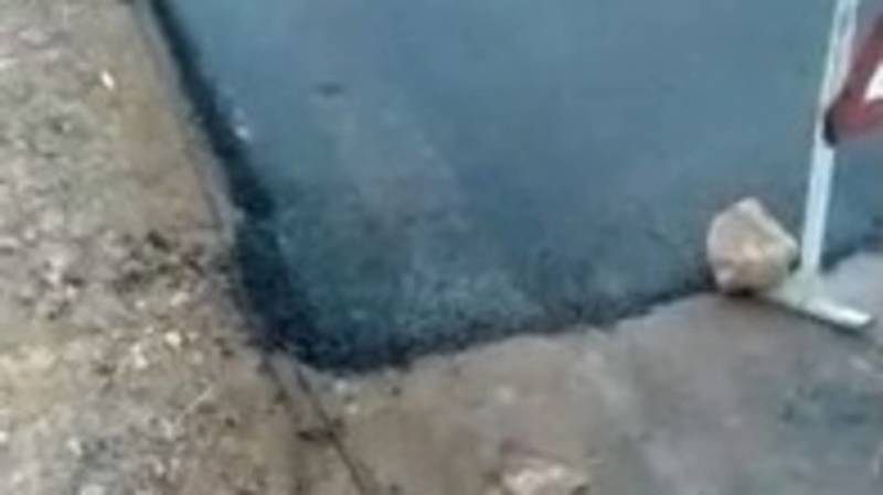 Житель Алайского района жалуется на ремонт дороги. Видео