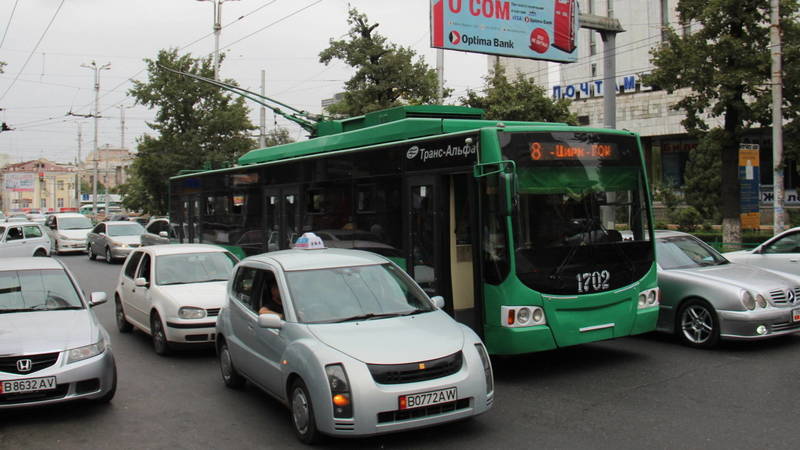 Мэрия Бишкека возобновила рейды по выявлению лиц без масок в общественном транспорте