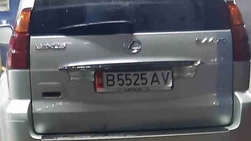 В Бишкеке замечен Lexus GX 470, у которого 20 тыс. сомов штрафов. Фото