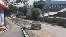 Когда доделают дорогу в мкр Анар в Оше? Фото горожанина