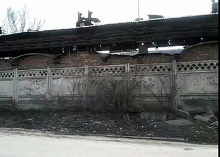 «Бишкеквторчермет» в районе Кызыл-Аскер производит трамбовку очень громко вблизи домов, где уже появились трещины, - жители <b><i> (видео) </i></b>