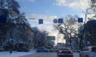 Читатель спрашивает, соответствует ли ряд знаков по улице Киевская друг другу (фото)