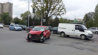 На перекрестке Жукеева-Пудовкина-Суеркулова произошла авария <i>(фото)</i>