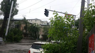 На пересечении улиц Жибек жолу-Манаса утром не работал светофор (фото)