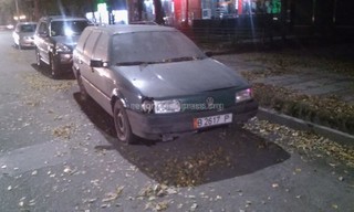 УПМ ГУВД Бишкека нашло владельца машины, которая с мая стоит на полосе встречного движения на ул.Московской