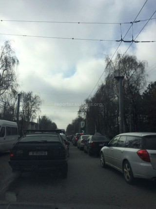 Установка допсекции светофора на перекрестке Байтик Баатыра-Суеркулова является нецелесообразной, - ГУПМ