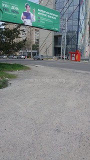 На пересечении улиц Юнусалиева и Шопена отсутствуют знак пешеходного перехода и зебра, - читатель (фото)