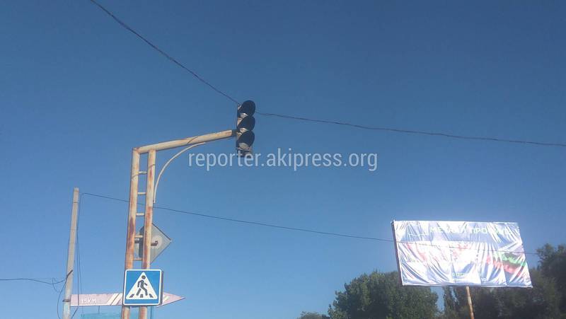 На Комсомольской-Фрунзе в селе Военно-Антоновка не работает светофор, - житель