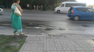 Замечания горожанина по поводу неочищенного арыка на ул.Абдрахманова устранены, - мэрия Бишкека