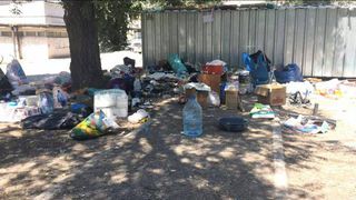 Когда вывезут мусор сзади дома 91б в 8 мкр Бишкека? - читатель (фото)