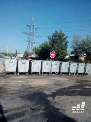 Сотрудники «Тазалык» убрали мусор в Ак-Орго