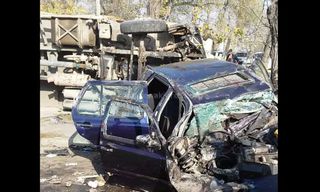 ДТП на Гагарина-Баха: Грузовик без тормозов протаранил автомашины на своем пути <i>(видео с места аварии)</i>