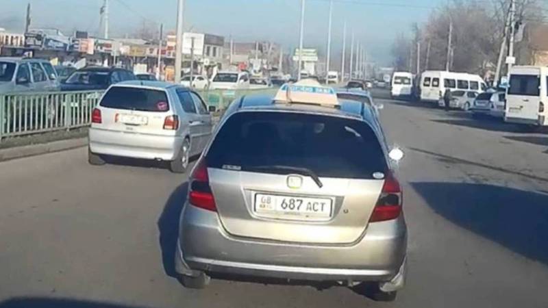 На ул.Курманжан Датки водитель «Хонды» создал аварийную ситуацию, за ней штрафы на 26 тыс. сомов (видео, фото)