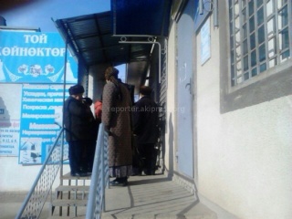 В Ала-Букинском районе пенсионеры просят установить дополнительные банкоматы <b><i> (фото) </i></b>