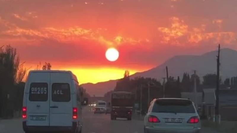 Невероятно красивый закат на Иссык-Куле. Видео и фото