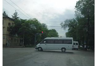 Бишкекчанин: На Чуй-Молодой Гвардии светофор не показывает цифровой отсчет (фото)