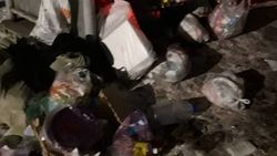 Бишкекчанин жалуется на мусор в 4 мкр