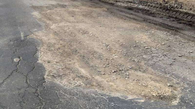 Водитель жалуется на состояние дороги Балыкчы-Тон. Фото