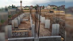 Каким образом стройкомпания получила разрешение строить 12-этажный дом в частном секторе? - бишкекчанка