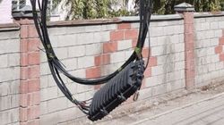 В «Бишкексвет» рассказали, почему на Кольбаева провода висят низко над землей