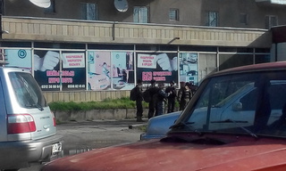 Утром военные в полной экипировке с оружием стояли на на ул. Салиева в количестве 10-15 человек, было ли это построение? - читатель <b><i>(фото)</i></b>
