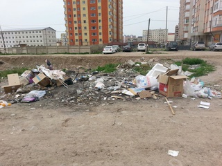 В Нижнем и Верхнем Джале все завалено мусором, распространяется неприятный запах - житель <b><i>(фото)</i></b>