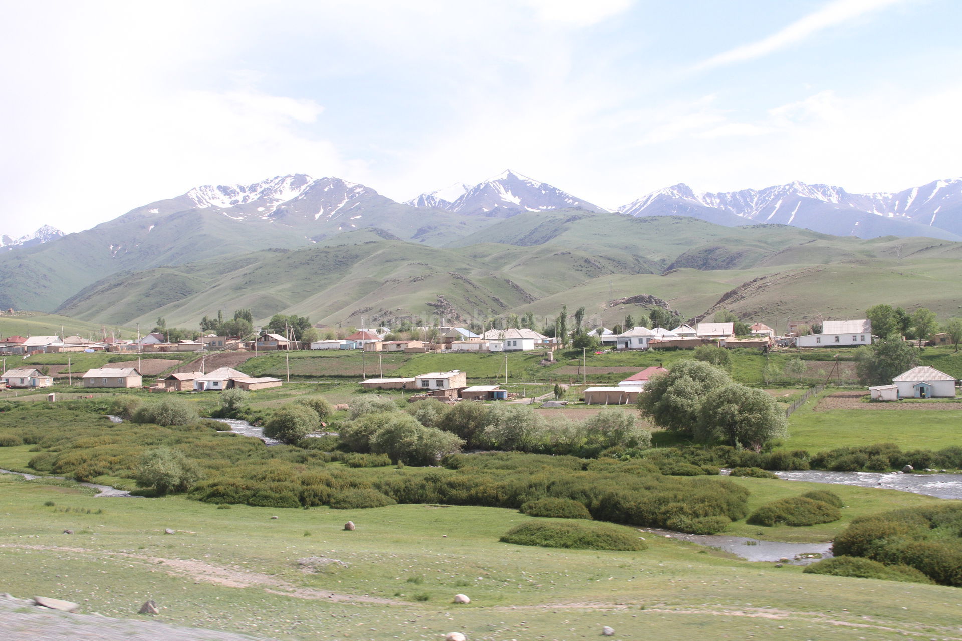 Кашка суу. Суусамыр Долина. Суусамыр Киргизия. Кашка-Суу Киргизия село. Село Суусамыр.