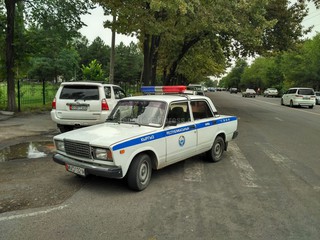 ГУПМ приняло меры в отношении сотрудника милиции, авто которого было припарковано на пешеходном переходе