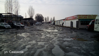 Аварийные дороги в районе Старого толчка отремонтируют весной, - мэрия Бишкека