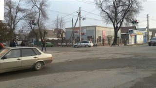 В Бишкеке на пересечении улиц Ахунбаева и Жукеева-Пудовкина отремонтировали не работавшие светофоры, - мэрия