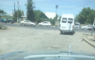 Читатель спрашивает, когда в селе Новопавловка сделают ямочный ремонт дорог