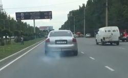 В Бишкеке автомобили, у которых из выхлопной трубы идет густой дым, загрязняют воздух (видео)