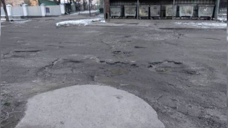 Улица Интергельпо, на состояние которой жаловался бишкекчанин, не входит в список ремонтируемых улиц