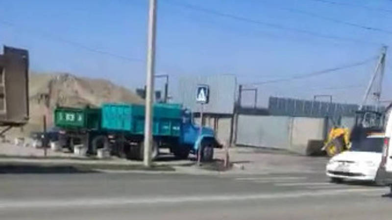 На ул.Алыкулова пыль из угольной базы проникает в дома, - жительница (видео)