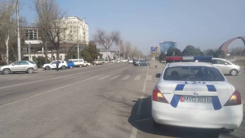 Патрульная милиция очистила улицу Шопокова от неправильно припаркованных машин
