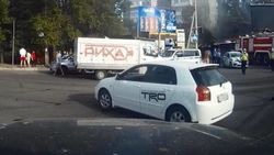 В Бишкеке замечена «Тойота» с номера, оформленными на Lexus RX 330. Фото