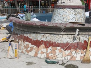 Читатель недоволен некачественной реставрацией фонтана в парке им. Панфилова <b>(фото)</b>